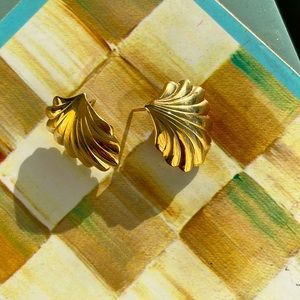 Vintage Monet Shell Earrings